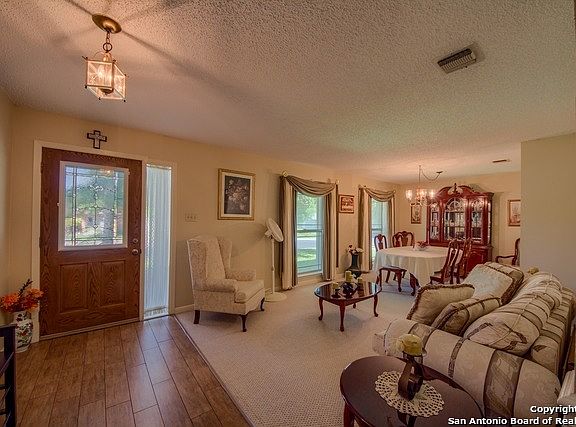 5th image of 1115 Longmont St