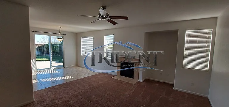 1941 Branding Iron Way — Photo 4