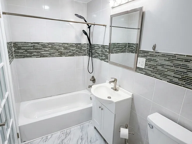 421 Banksia Dr — Photo 4