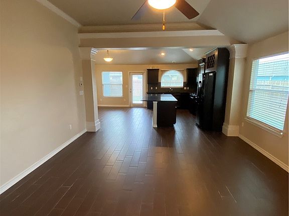 5th image of 7401 Russ Ln
