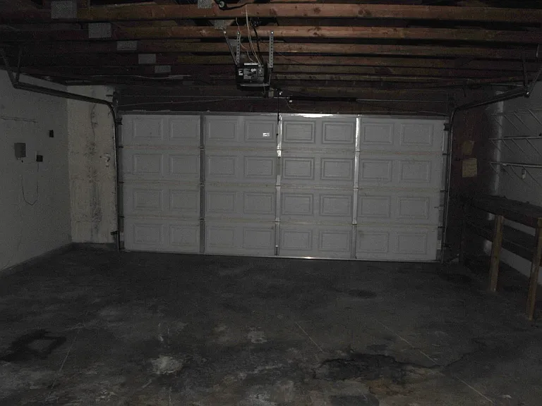 2401 Bernice Ct — Photo 15