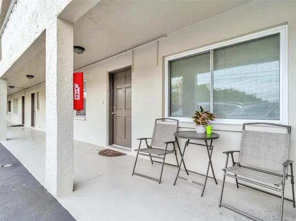 6044 22nd Ave N APT 3, Saint Petersburg, FL 33710