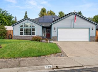 570 Bachand Cir, Central Pt, OR 97502