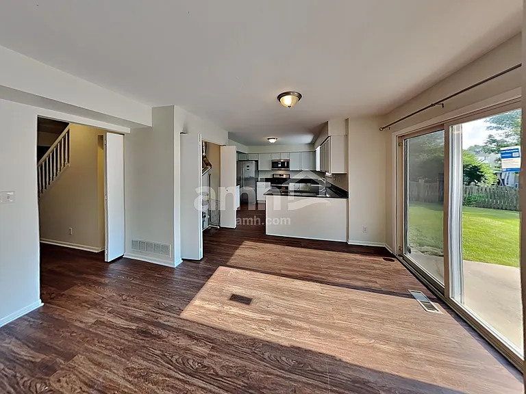 21744 W Knollwood Dr — Photo 10