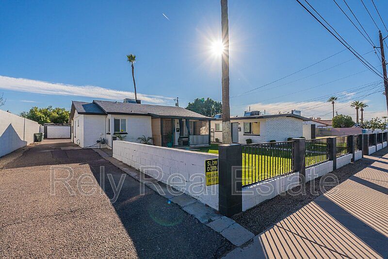 1st image of 805 E Turney Ave #3