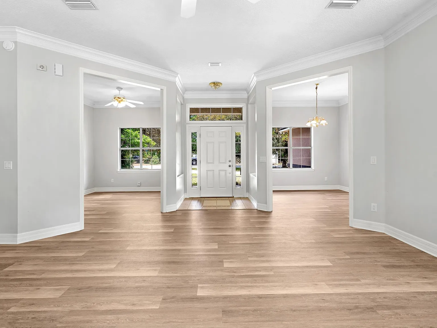 3 bed, 2083 sqft, $2,850 — Photo 3
