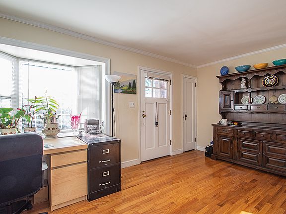 5th image of 39 Palsa Ave