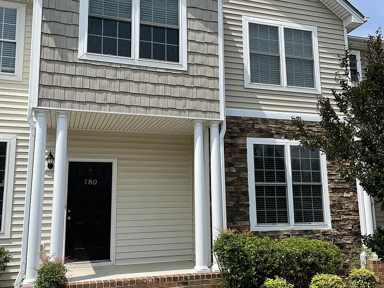 180 Rowse Dr #1 — Photo 1