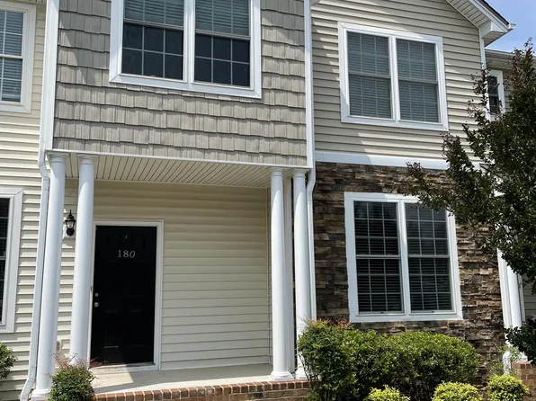 180 Rowse Dr #1, Lynchburg, VA 24502
