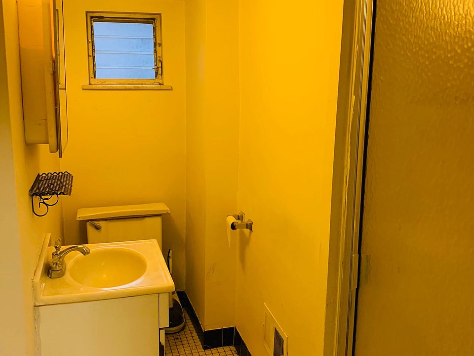 2nd image of 1502 S Broad St #1F