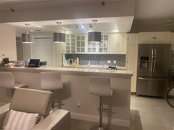 4th image of 2000 Island Blvd APT 2903
