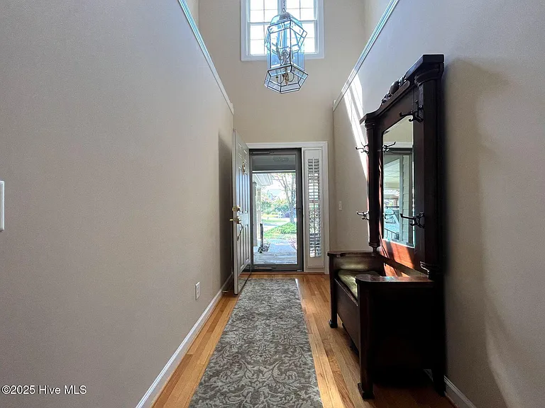 150 Starland Ln — Photo 3