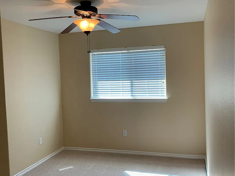 4017 Acushnet Dr #C — Photo 17