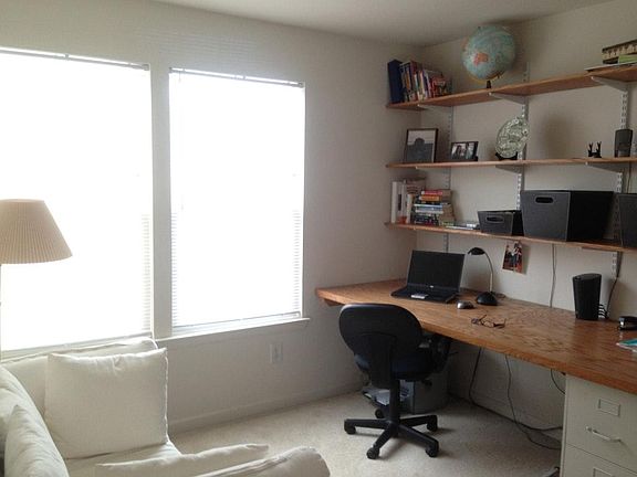 Bedroom / Office