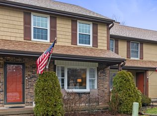 28 McIntosh Cir UNIT 28, Rocky Hill, CT 06067
