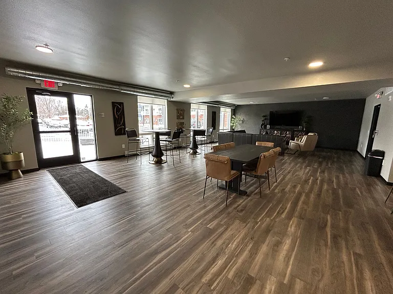 Kraewood Flats - Summer Rent Special through July 31 2026 — Photo 10