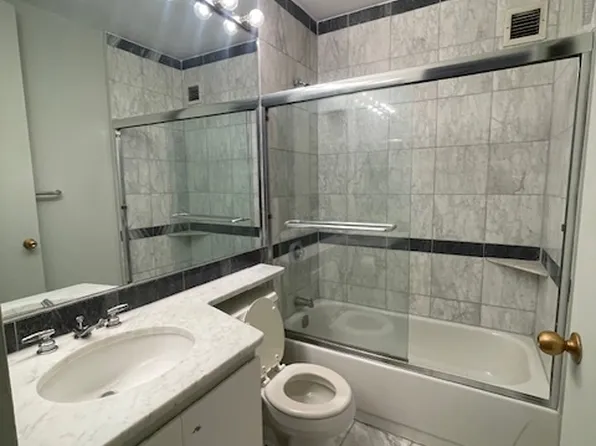 500 West 43rd Street image 6 of 10