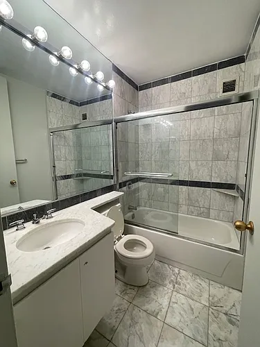 500 W 43rd St #24D Photo 1
