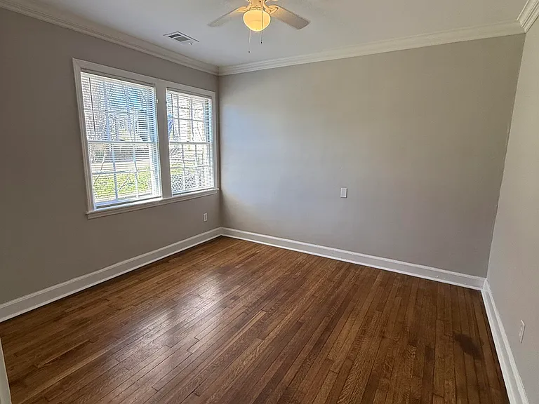 764 Dunn Ave — Photo 12