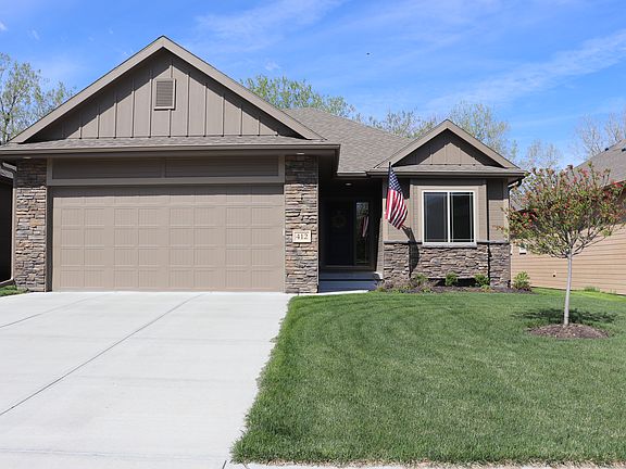2nd image of 412 S 197th St
