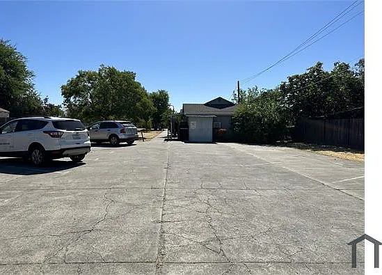 5801 Wallace Ave #2 — Photo 1