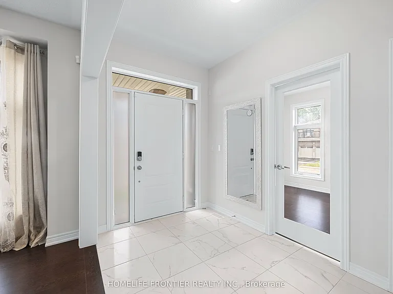 49 Ainslie Hill Cres — Photo 7