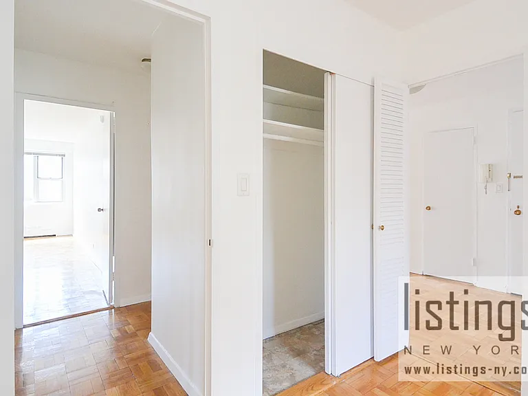 79 W 12th St #7A — Photo 14