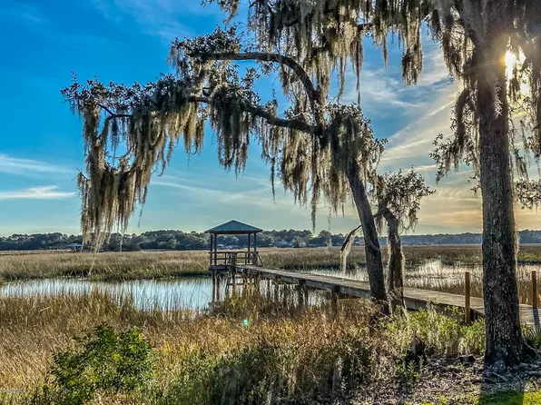 140 Stuart Point Rd, Seabrook, SC 29940