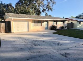 2933 Yorktown St, Sarasota, FL 34231