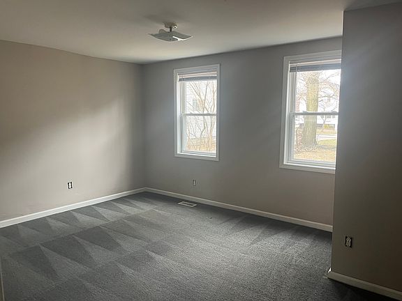 5th image of 419-419 Orange St
