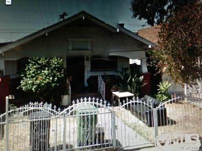 352 E 64th St, Los Angeles, CA, 90003