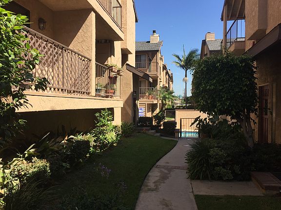 2nd image of 1015 W 159th St APT 14
