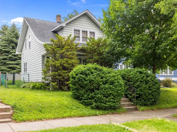 1422 Saint Clair Ave, Sheboygan, WI 53081