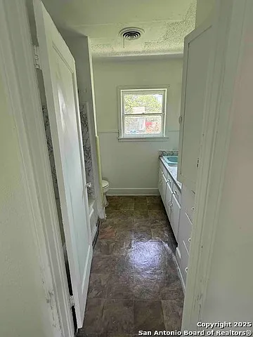 703 Alexander Hamilton Dr — Photo 7