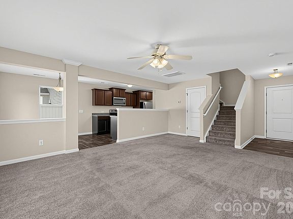 4th image of 12954 Hill Pine Rd