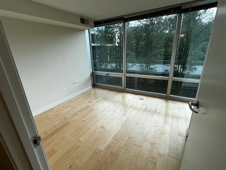 9655 Woods Dr #406 — Photo 12