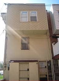 2nd image of 6001 Cedarhurst St