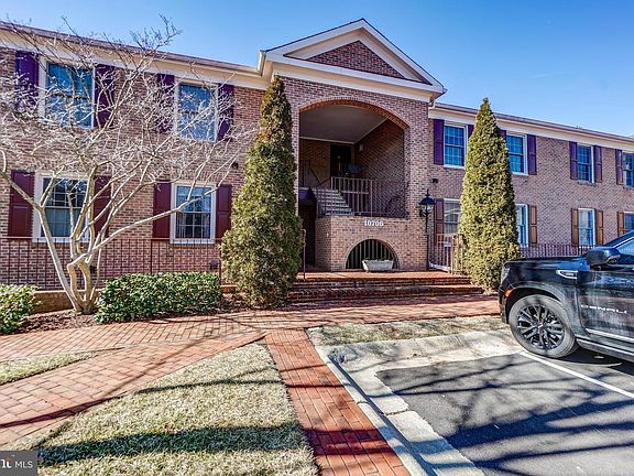 5th image of 10706 Kings Riding Way APT 201-18