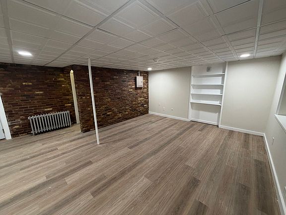 5th image of 134 South St #1