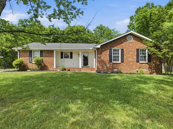 108 Ashlea Ct, Goodlettsville, TN 37072
