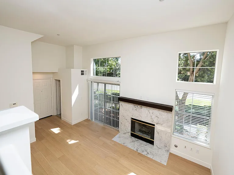 356 Meridian Dr — Photo 4