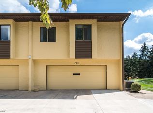 783 Hampton Ridge Dr, Akron, OH 44313