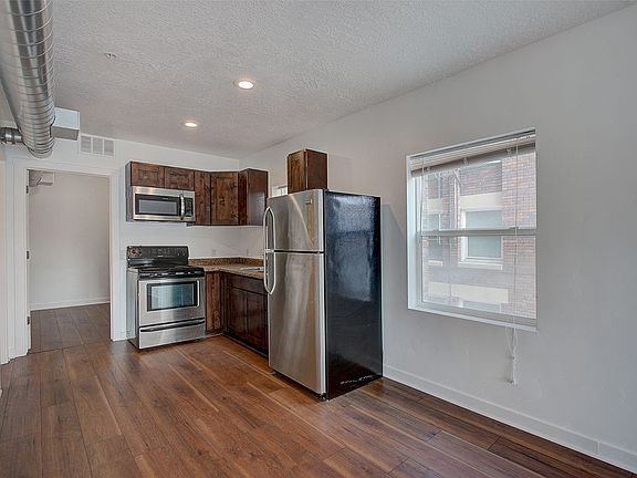 5th image of 419 E 200 S #301