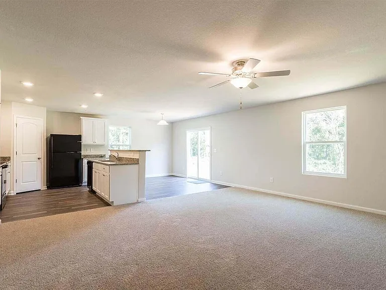 108 Brisk Dr — Photo 4