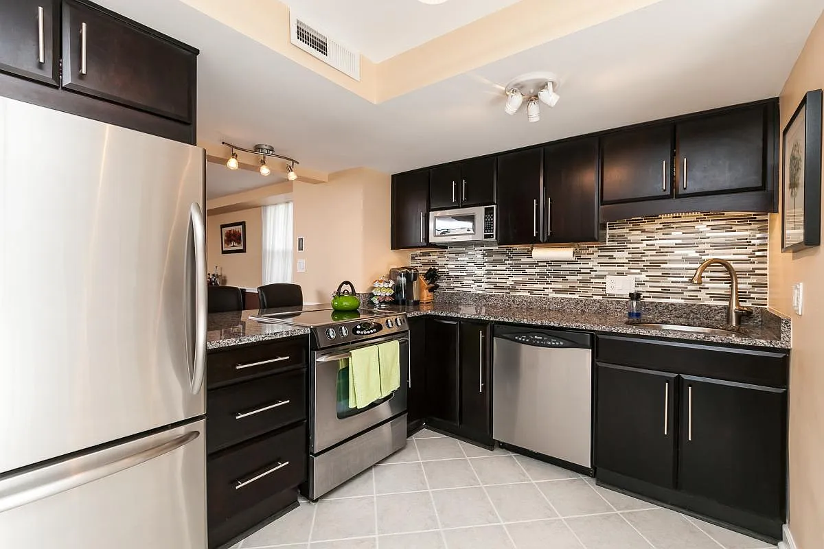 2 bed, 1309 sqft, $2,000 — Photo 2