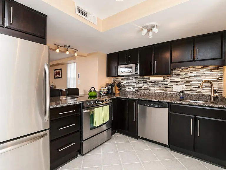 1101 Saint Paul St #210 — Photo 2