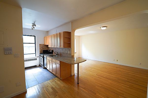 1st image of 304 E 12th St #5B