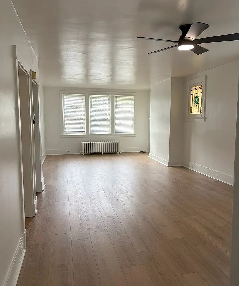 2 bed, 1050 sqft, $1,550 — Photo 1