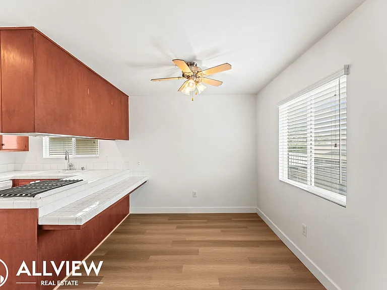 16682 Bartlett Ln — Photo 5