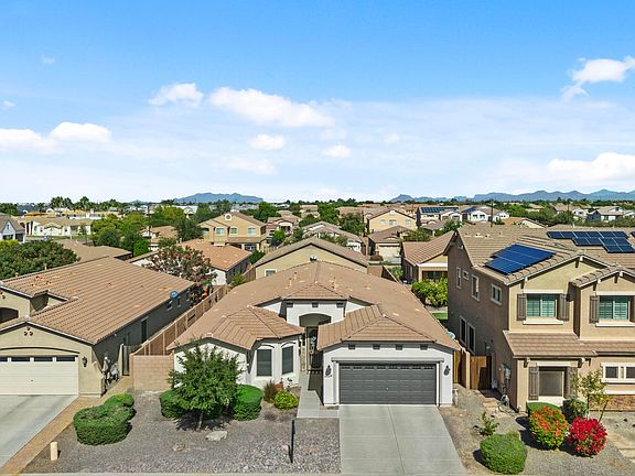 4th image of 2824 E SANTA FE Court